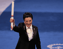 La fotógrafa mexicana Graciela Iturbide recibe el Premio Princesa de Asturias de las Artes durante una ceremonia en Oviedo, en el norte de España. AP / Miguel Oses