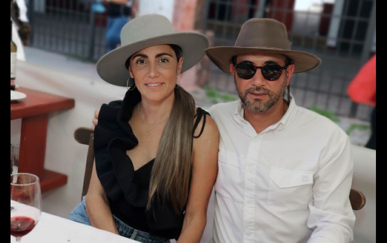 Ana Claudia Zermeño y Luis Valencia. GENTE BIEN JALISCO / C. Jimeno