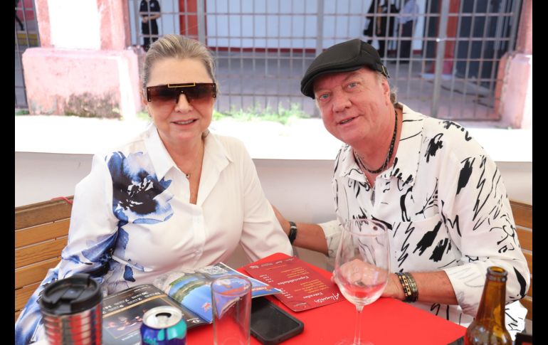 Dalel Menduet y Miguel Ángel García. GENTE BIEN JALISCO / C. Jimeno