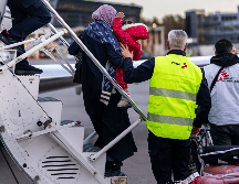 Aunque la OMS ha apoyado la evacuación de 7 mil 782 pacientes a más de 20 países, todavía quedan 15 mil personas dentro de Gaza que necesitan evacuación médica, de las que 4 mil son niños. EFE / EPA / M. Bulholzer