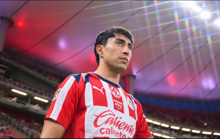 Tras las declaraciones de Aldo Rocha en la antesala del Clásico Tapatío, el mediocampista de Chivas, Omar Govea, respondió con contundencia al capitán del Atlas, dejando claro que el Rebaño está dispuesto a hacer lo que sea necesario para alcanzar sus objetivos. IMAGO7
