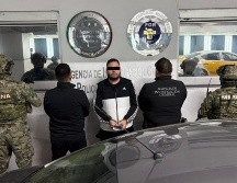 Al momento de su captura, vestía un pants de color negro con blanco, tenis blancos con negro, indica el Registro Nacional de Detenciones. X / @GabSeguridadMX