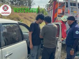 El sujeto presentó lesiones leves por lo que fue trasladado por medios propios. ESPECIAL / FACEBOOK Protección Civil y Bomberos Zapopan