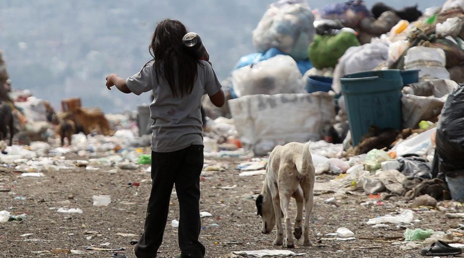 Alertan que la pobreza es un problema de derechos humanos urgente. EFE / ARCHIVO