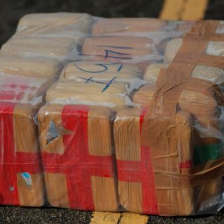 Sedena y Guardia Nacional decomisan cargamento de droga en la frontera con EU