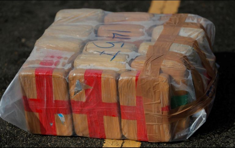 Agentes del Ejército y de la Guardia Nacional aseguraron un tractocamión con 