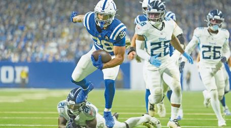 Taylor (#28) ha anotado tres veces en tres juegos en fila ante Tennessee. AP