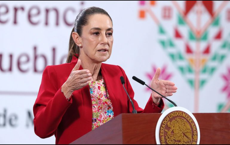 La Mandataria subrayó que coincide con la postura del expresidente y que el país “todavía sigue esperando esa respuesta”. EFE/M. Guzmán