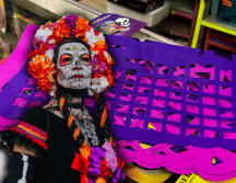 Elegir conscientemente el tono de cada papel picado es la forma más íntima y colorida de honrar la memoria. EL INFORMADOR/ARCHIVO ESPECIAL/Gobierno de Guadalajara