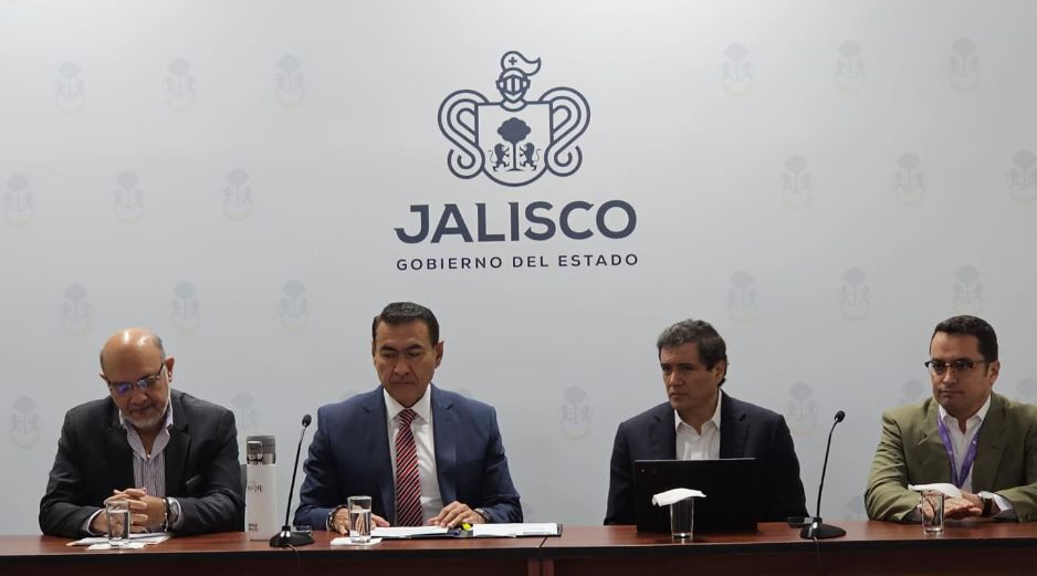 Salvador Zamora, indicó que se hizo una compra de medicinas importante para que haya un repunte en el abasto de medicinas para el IPEJAL.. ESPECIAL