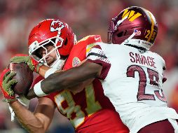 Travis Kelce tuvo una actuación destacada al atrapar seis pases para acumular 99 yardas, además de una recepción de anotación. AP/C. Riedel