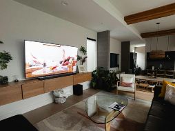 Científicos explican si vale la pena invertir en una pantalla de ultra-alta definición. UNSPLASH / A. BOGUSLAVSKY