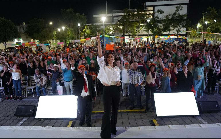 El evento formó parte de la ruta de informes legislativos de Magaña, que contempla cuatro encuentros temáticos. CORTESÍA.