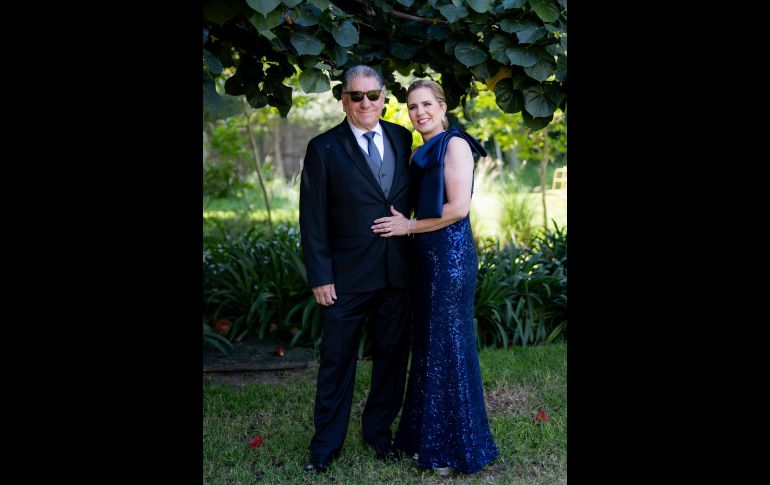 Juan Carlos Álvarez y Lydia Gutiérrez. GENTE BIEN JALISCO / Revista del 31 de octubre 2025