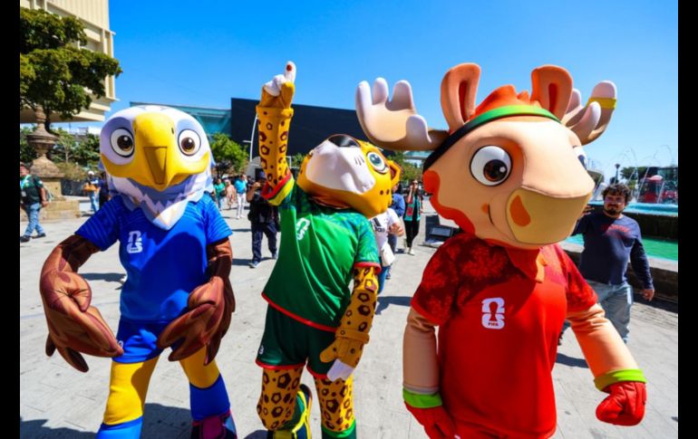 Zayu, Clutch y Maple, las tres mascotas que representarán al Mundial de Futbol 2026, visitaron por primera vez la Zona Metropolitana de Guadalajara. EL INFORMADOR / A. Navarro