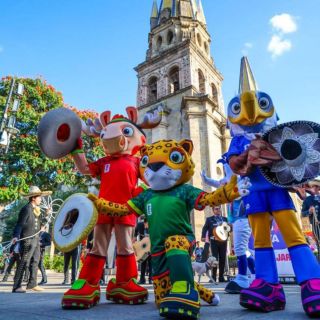 Llegan las mascotas mundialistas Zayu, Clutch y Maple a la ZMG