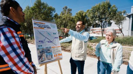 El alcalde Gerardo Quirino Velázquez supervisó los avances de la obra. ESPECIAL