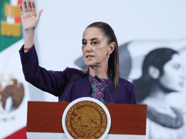 Al afirmar que "no es un asunto político", la Presidenta Claudia Sheinbaum Pardo aseguró este jueves en "La Mañanera del pueblo" que Simón Levy sí fue detenido por la Interpol en Lisboa. EFE / M. Guzmán