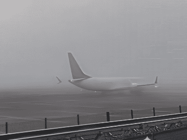 El aeropuerto capitalino pidió a los pasajeros continuar al pendiente del estatus de los vuelos con las aerolíneas y anticipar su llegada a las instalaciones. ESPECIAL / X