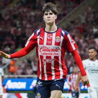 Chivas busca la renovación de Armando González