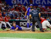 Mateo Gil se robó el home en la quinta entrada en uno de los momentos más emocionantes del juego. CORTESÍA/Charros de Jalisco