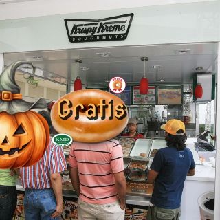 Krispy Kreme regala donas HOY por Halloween si cumples este requisito