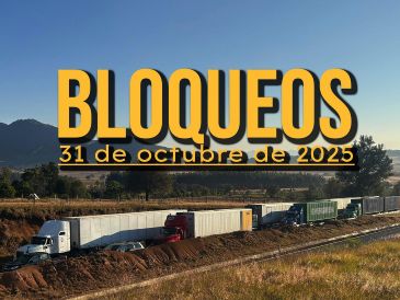 Vehículos varados el día de hoy en la carretera de Michoacán a la altura de Maravatío. EFE /Alex Cruz