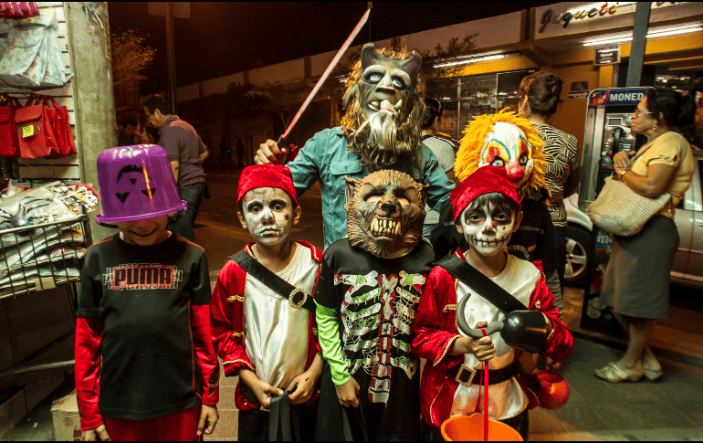 La tradición de pedir calaverita tiene raíces muy antiguas que se remontan a los rituales de culturas prehispánicas. EL INFORMADOR/ARCHIVO