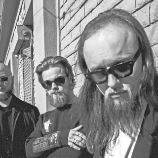 “Belaya Polosa”: la nueva era post punk de Molchat Doma