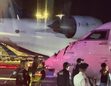 Tras el choque, todos los pasajeros fueron desalojados. ESPECIAL