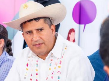 En el lugar también fueron heridos el regidor Víctor Saladitas, una empleada municipal, así como un escolta del alcalde. ESPECIAL