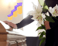 Los precios de los servicios funerarios llegan a influir incluso en la forma en que las familias deciden despedir a sus seres queridos. CANVA