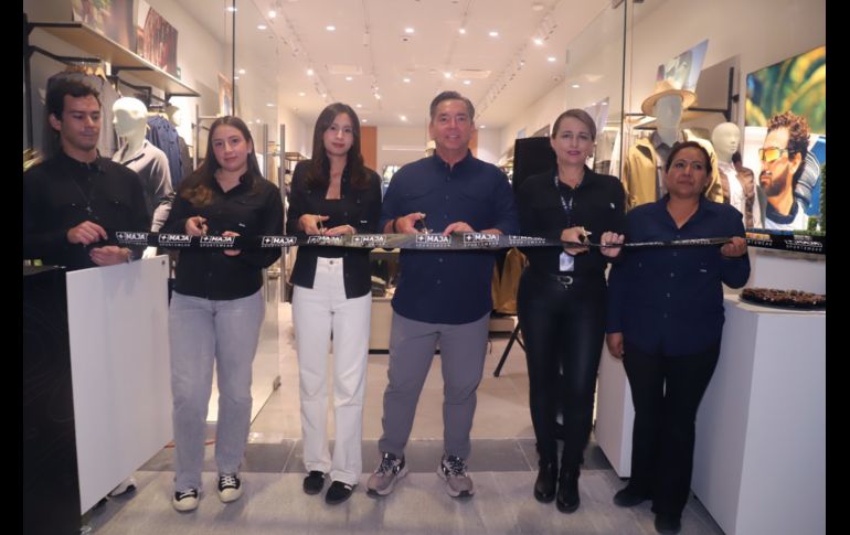 Corte de listón por Rosaura Quintero, Majo Vázquez, Miguel Ángel Tatto e Ileana Muñoz / FOTO: CLAUDIO JIMENO