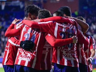 Aunque Chivas cuenta con varios caminos para colarse en la Liguilla, un error en la última fecha de la Fase Regular del Apertura 2025 podría costarle esta clasificación directa. Imago7 / ARCHIVO