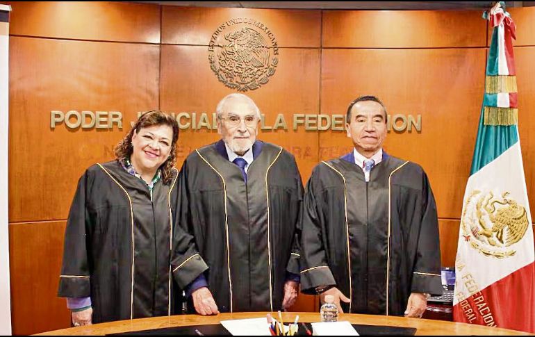 La comisión está conformada por Eva Verónica de Gyvés, Bernardo Bátiz y Rufino León Tovar. ESPECIAL