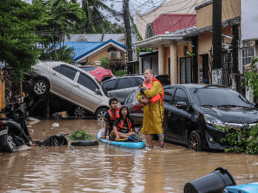 El reporte más reciente sobre la ubicación de “Kalmaegi” situaba el tifón sobre las aguas costeras de la localidad de Jordan en la provincia central de Guimaras. EFE / EPA / J. Espinosa