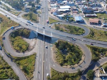 La Secretaría de Infraestructura, Comunicaciones y Transportes (SICT) en Jalisco informó que concluyó la reconstrucción del puente "Zapotlanejo". ESPECIAL/ SICT JALISCO