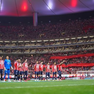 Chivas enfrenta a Sergio Ramos; así le ha ido al equipo ante figuras internacionales en Liga MX