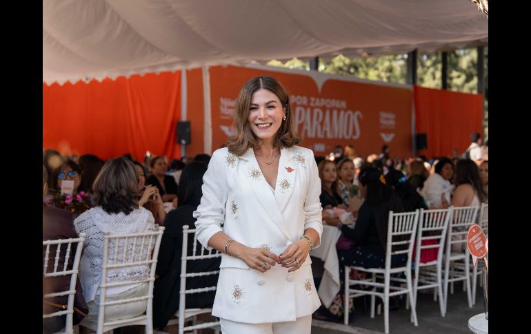 Mónica Magaña durante el encuentro “Las mujeres de Zapopan no paramos”. GENTE BIEN JALISCO / Revista del 7 de noviembre 2025