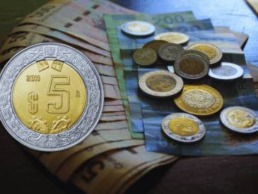 El uso de acero recubierto de bronce supondría una disminución en los costos de producción de la moneda metálica, principalmente en la adquisición del metal. ESPECIAL / CANVA