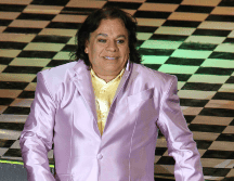 El Zócalo revivirá la velada de mayo de 1990 en la que Juan Gabriel llevó su música popular al Palacio de Bellas Artes Agencia. SUN / Archivo