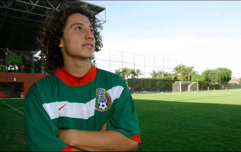 El futbolista formado en los Rojinegros del Atlas brilló en sus primeros años en la Liga MX, hasta ser considerado por Ricardo La Volpe para la Selección Mexicana en la parte final del proceso rumbo a Alemania 2006. SUN / ARCHIVO