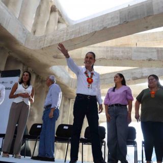 Sheinbaum revela que una decena de personas resguarda su seguridad y "sin "parafernalias"