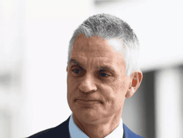 Davie informó que trabajará con la junta para definir los tiempos de su retiro y asegurar una transición ordenada. AP / H. MCKAY