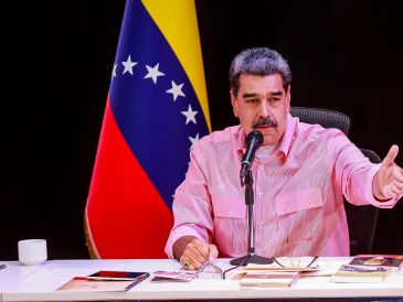 Maduro sostuvo que la oposición "no existe" porque los venezolanos quieren paz. EFE