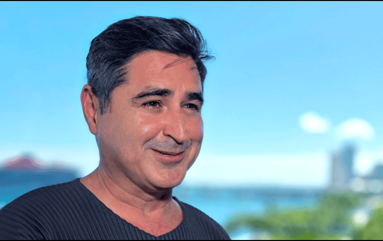 Díaz, nacido en Estados Unidos en una familia mexicana, es el nuevo curador en el Pérez Art Museum en Florida. EFE / A. Boal