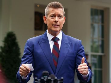 El secretario de Transporte de Estados Unidos, Sean Duffy  expresó su preocupación por la falta de compromiso de algunos empleados. EFE/ARCHIVO