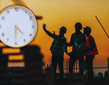 Según el estudio, cuatro de cada 10 trabajadores afirman trabajar 48 horas a la semana y tres de cada 10 superan este límite. ESPECIAL / CANVA