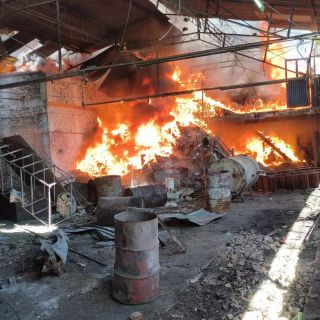 Así se vio el incendio en bodega de Oblatos en cámaras del C5 (VIDEO)