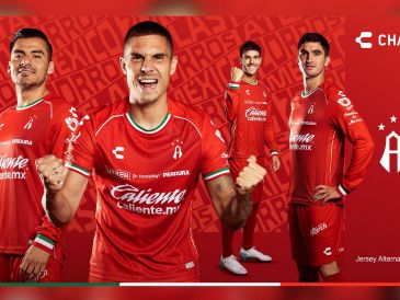 La presentación del nuevo uniforme se da en medio de un proceso de reestructuración interna en el club, que busca retomar el protagonismo perdido en los últimos torneos. ESPECIAL / Atlas FC